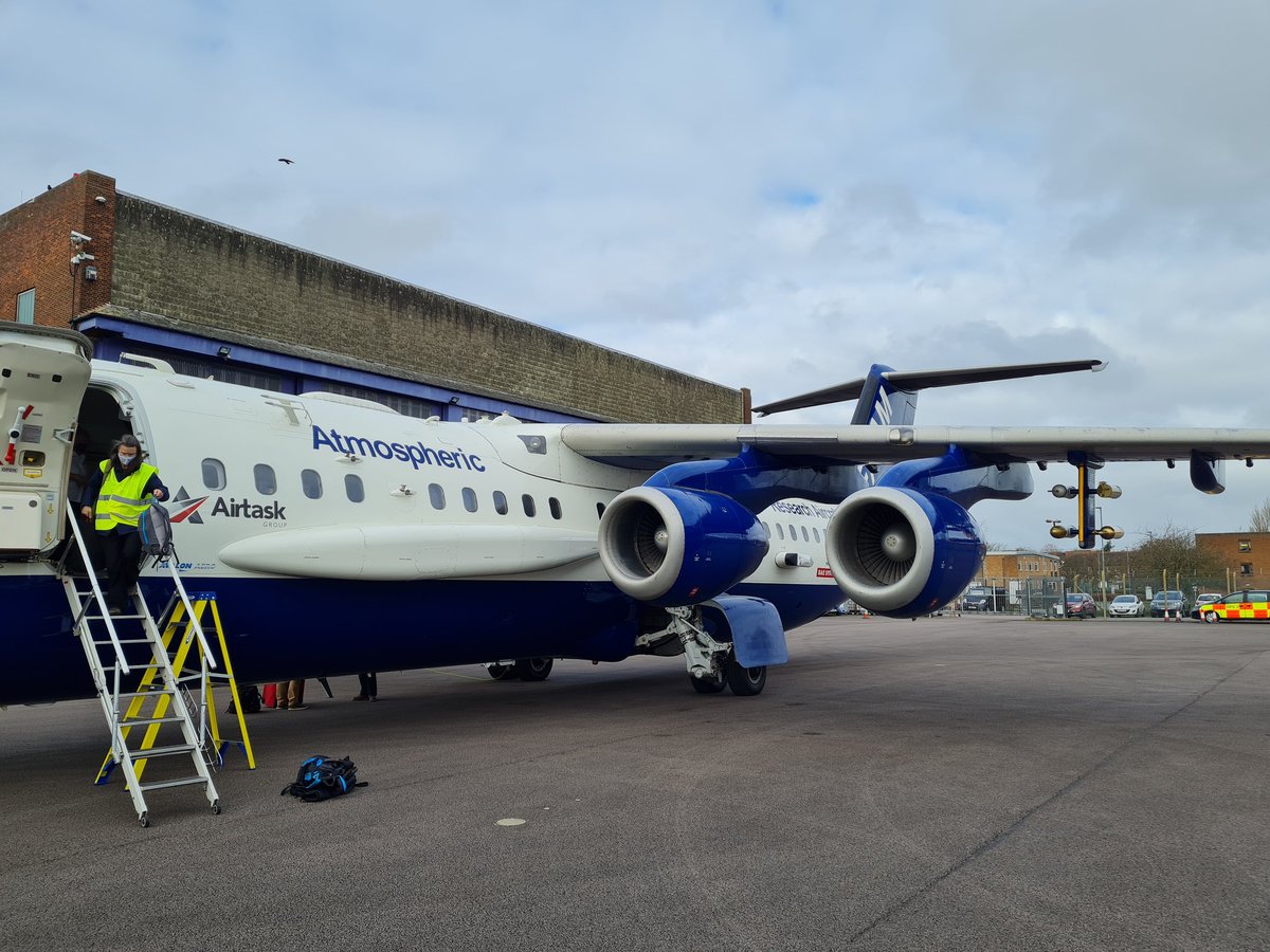Sarah_Barr's tweet image. I recognise that bobble hat 👀 3 years later and it's good to be off again. Sweden bound in search of ice-nucleating particles (and northern lights) with @benjohnmurray @jimmcquaid