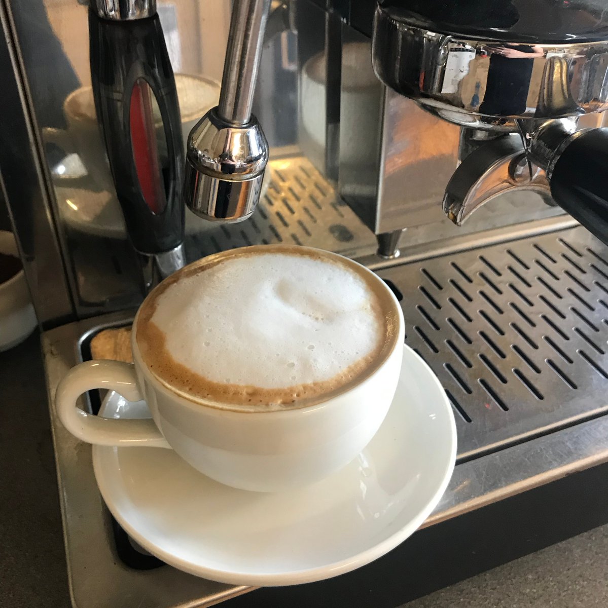 Common Coffee Mistakes ☕

You can get your coffee straight out of the roaster and still end up with a bitter-tasting cup. 

Then check out our How to Brew Guides to make sure you are getting the best out of the bean! 

aroma-coffee.co.uk/blog/how-to-br…