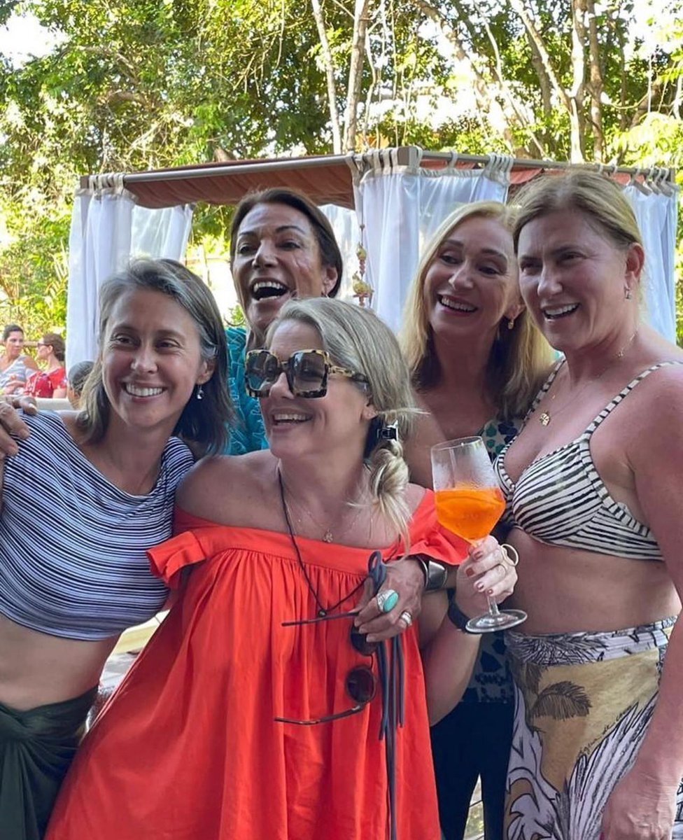 programaacordar's tweet photo. REENCONTROS 😍...NOSSAS APRESENTADORAS QUERIDAS ESTÃO VOLTANDO! QUEM AÍ ESTÁ COM SAUDADES DO #PROGRAMAACORDAR ?💜 
.
#AcordaMulher SE INSCREVA NO NOSSO CANAL 👉🏻 https://t.co/QCAMvVKENg✨ 
.
.
#programaacordar #feitoparamulheres https://t.co/N4Qoyd43oN