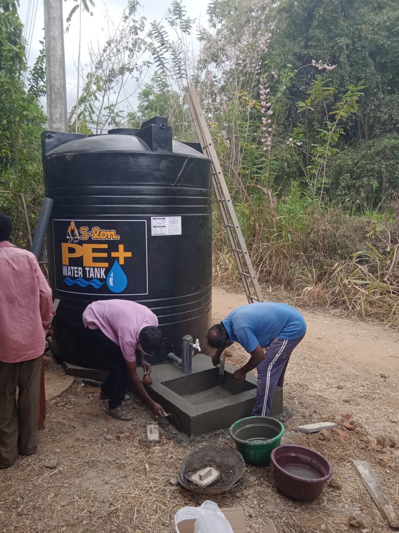 lrwhf's tweet photo. Rainwater Harvesting Systems Construction Training Program - Badulla and Monaragala Districts https://t.co/95bk3PBRe2