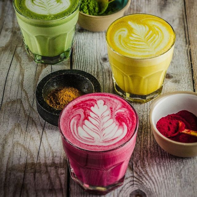 Have you tried a Beetroot or Turmeric Super Latte before? A delicious, caffeine-free nourishing alternative to the traditional flat white, that will give your body the boost it needs.

Shop here: ow.ly/URY450HMqk2