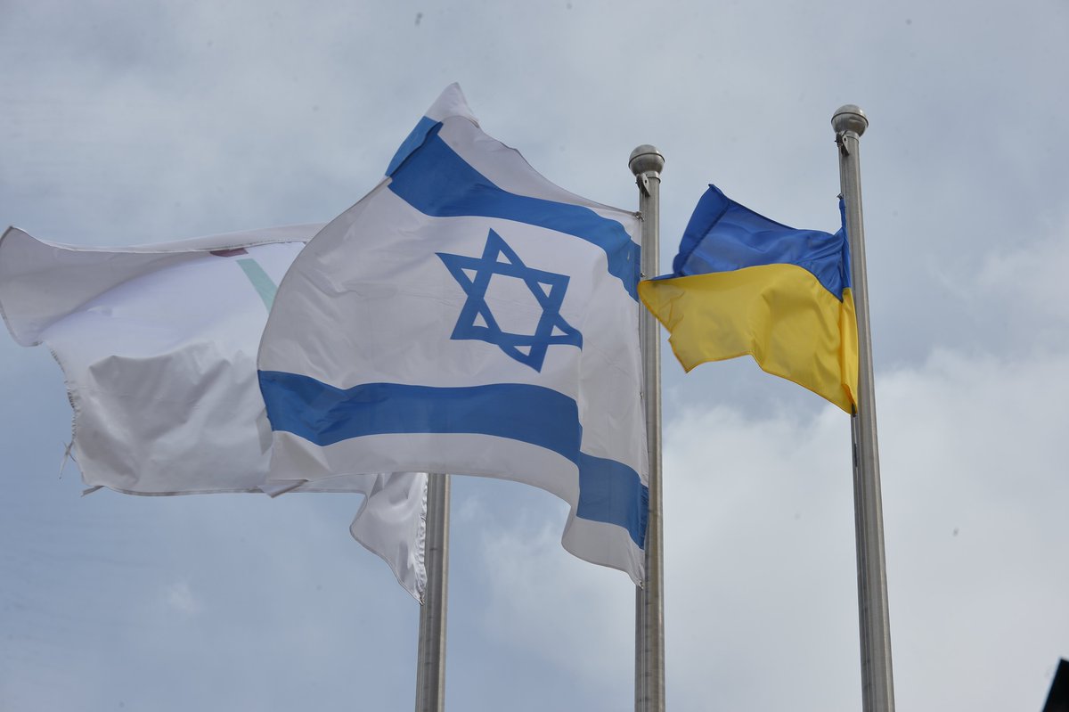 In a show of #solidarity, @HebrewU is offering Ukrainian students and researchers #academichosting, #scholarships and free #accommodation on campus. Ukrainian #undergraduates are also invited to attend our @RISatHUJI for free. More into at: lnkd.in/eMrbNEt7