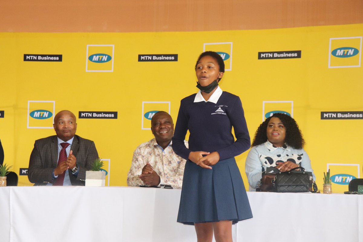 MECTateMakgoe's tweet photo. @MTNBusinessZA donated 50 tablets to St. Bernard’s S/S,the tablets will assist in enhance learning &amp; teaching.The school has a total of 850 learners with 122 Grade 12s &amp; in 2021 they achieved 95.8% pass rate.Adv Malakoane received the tablets on behalf of the department https://t.co/niE96bbojs