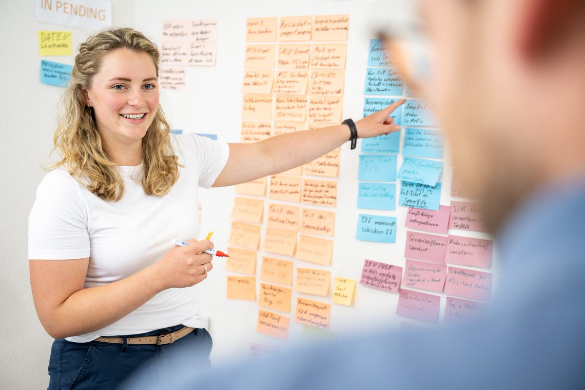 AmconGmbH's tweet photo. Wir freuen uns auf die Umsetzung eines neuen Projekts: Zusammen mit der Transdev Vertrieb GmbH entwickeln wir eine bundesweite Jobticketlösung.

Mehr Infos unter: https://t.co/EA1DdpVHQ0 https://t.co/CgCKcWnZVK