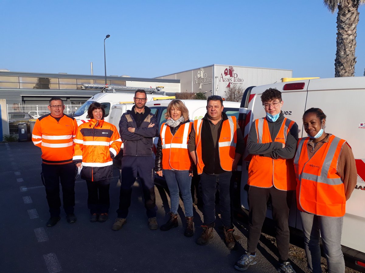 Tort38630828's tweet photo. SUEZ EN Occitanie lance la 1ere édition de la Femina Week 
L'occasion pour 54 femmes du territoire en recherche d'emploi de découvrir nos métiers liés à l environnement en binôme avec les collaborateurs.trices @suezFR 
Top départ à Sète https://t.co/3iVXbt4w98