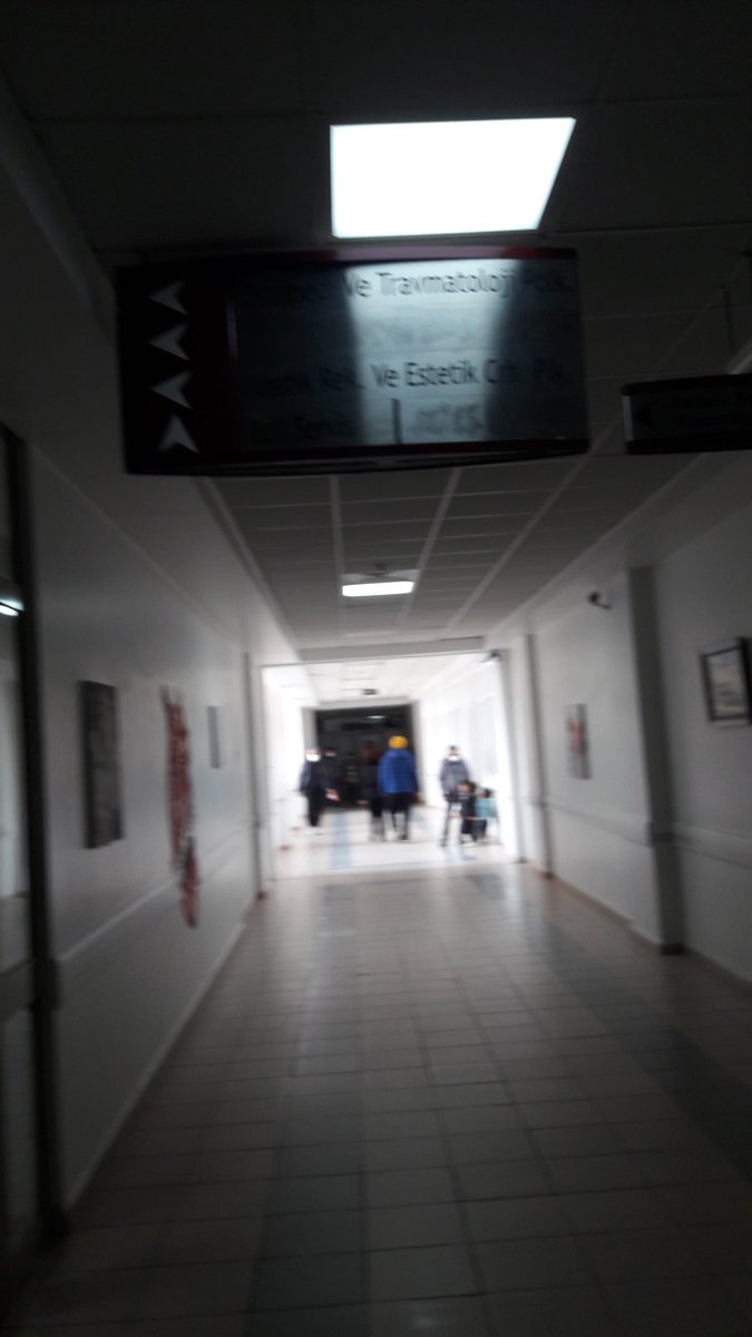 Mrhb A ARKADAŞLAR ÜNV.konturole geldik buyrun çay kahve ikram edelim buraya yakın olan çift ve tek bayan arkadaşları bekleriz tanışmak isteyenler sadece dm bekliyrz sevgi ve saygı ile tanışmak arzusuyla