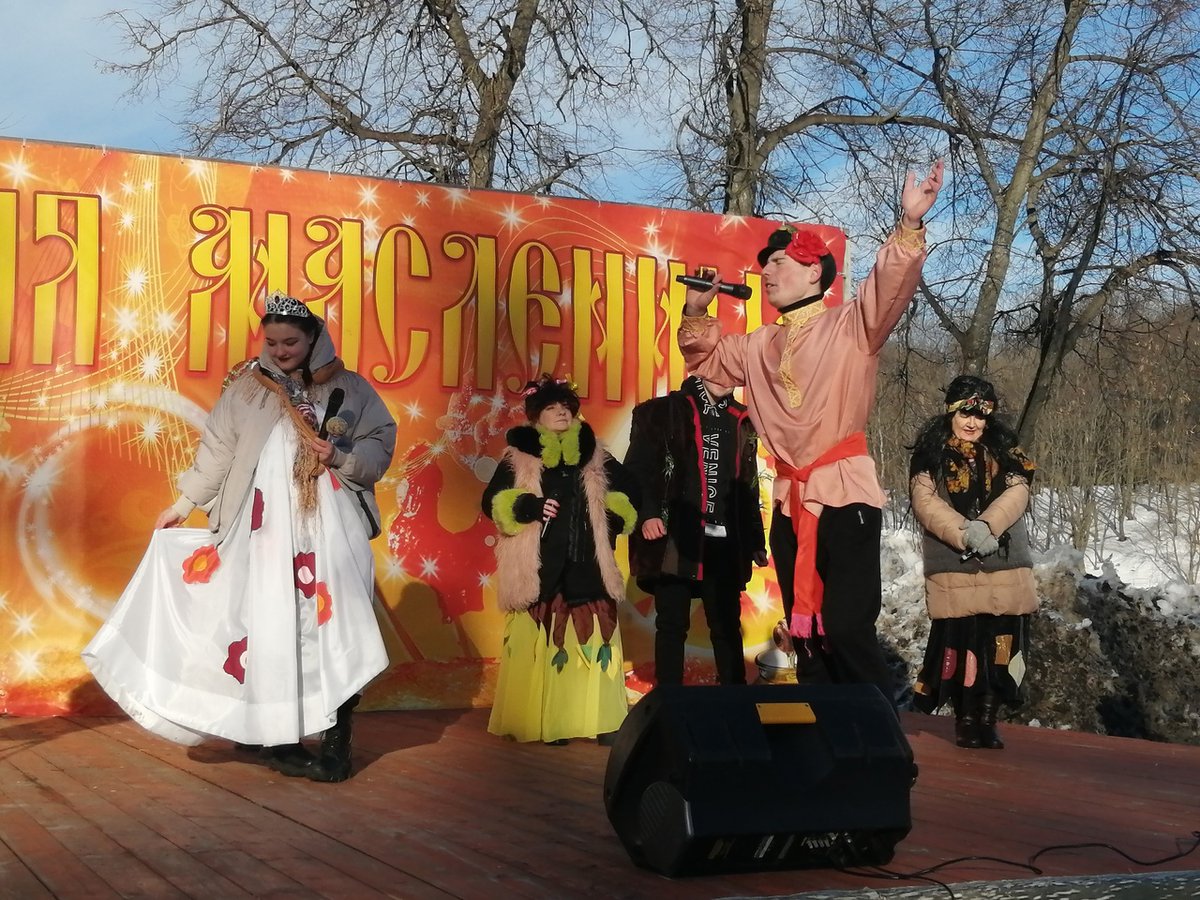 06.03.2022 "Широкая Масленица"
6 марта в 16.00 часов в ПКиО города Богородицка прошло праздничное мероприятие посвящённое проводам Русской зимы-"Широкая Масленица".