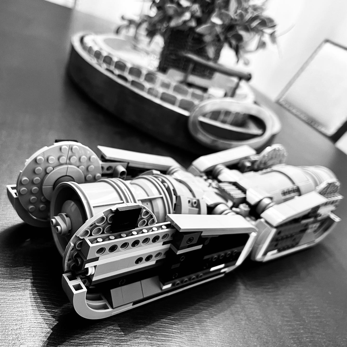 ShiinaBR's tweet photo. Donald Mustard posted this picture on Instagram a few hours ago!

This LEGO thing is part of the "Star Wars AT-AT Ultimate Collector's Series" set.. 👀

Donald has been dropping a lot of Star Wars hints since November, don't you think? 😶 https://t.co/JfmR2X8CBO