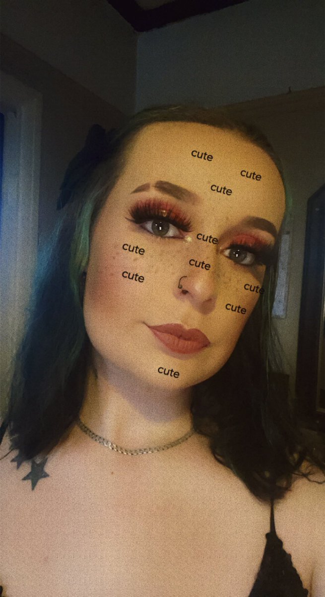 chloecsx99's tweet photo. Which one, Or few of you shrimps is gonna be first to send then? Who’s gonna be lucky enough to actually get some attention today? 🙄😘 SEND SEND SEND. £ChloeanneChmielewski 

findom Paypig ukpaypig findomme sub domme cashcow humanatm walket drain https://t.co/RRTzKGYBy8