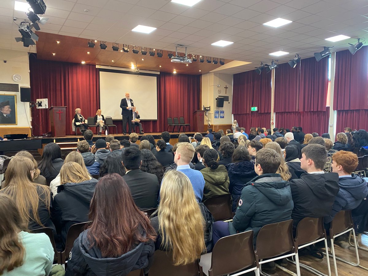 Hums_SJP's tweet photo. Jesus answered, “You shall love the Lord your God with all your heart, with all your soul, with all your strength, and with all your mind; and your neighbour as yourself."

Today our Year 12 General RS students welcome speakers from the Samaritans. https://t.co/Qi4sEpbwCS