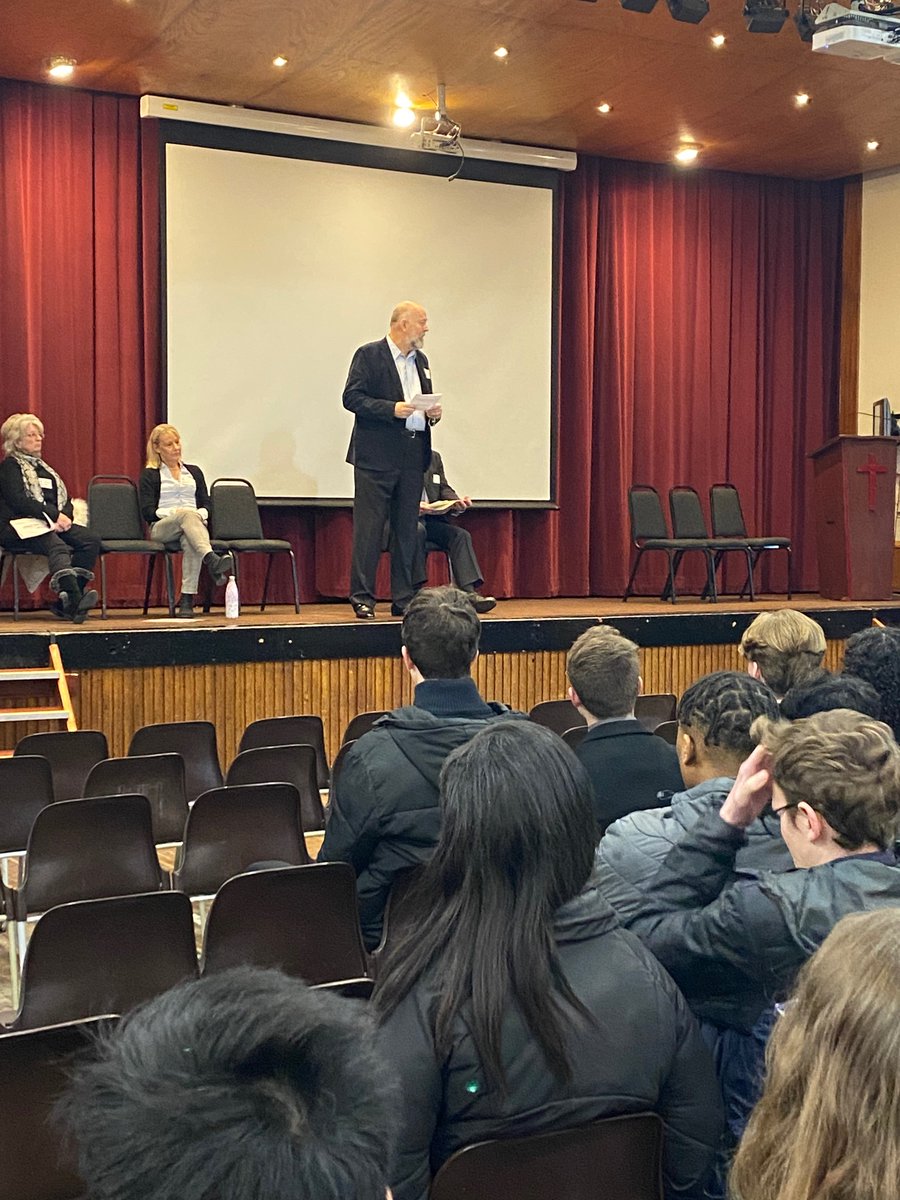 Hums_SJP's tweet photo. Jesus answered, “You shall love the Lord your God with all your heart, with all your soul, with all your strength, and with all your mind; and your neighbour as yourself."

Today our Year 12 General RS students welcome speakers from the Samaritans. https://t.co/Qi4sEpbwCS