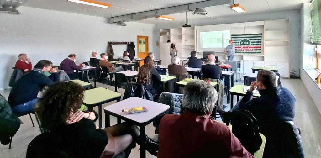 AST_CISL_AF's tweet photo. Oggi presso la Sede @IALweb di Gemona del Friuli Coordinamento AST CISL #AltoFriuli su assetto organizzativo, andamento servizi INAS e CAF e situazione politico organizzativa https://t.co/pbFkuEyb6M