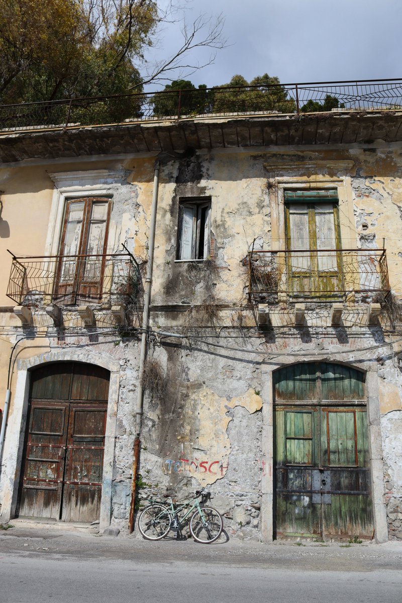 maxine jones tweet media