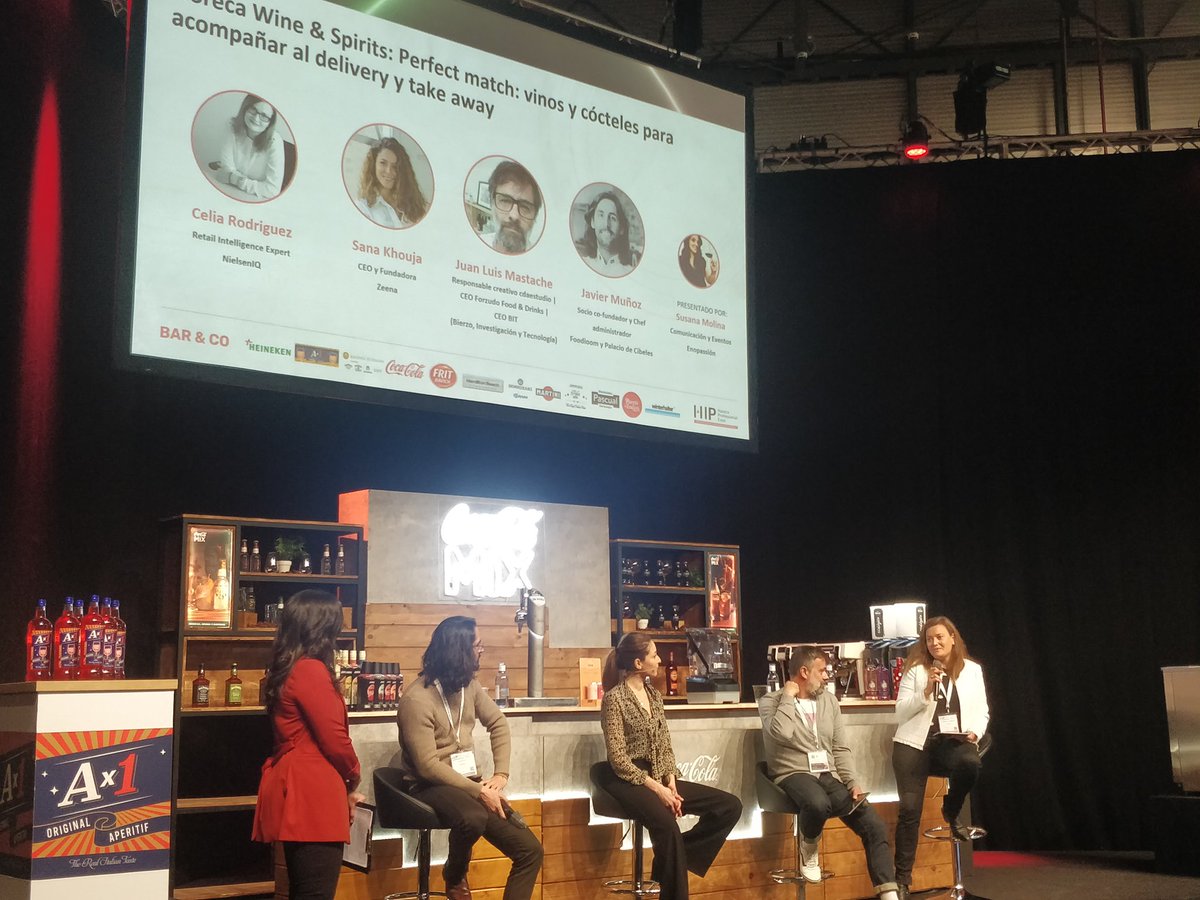 Rachelgilbenito's tweet photo. Claves del delivery en @expohip con @celia_cda: estamos en pleno momento de disrupcion y hay que aprovecharlo #formatospequeños, #readytodrink, #readytoeat

@NielsenIQ https://t.co/gX9KKNN6Ky