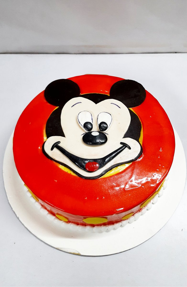 MakeMakerCakes1's tweet photo. #makemakercakes #MickeyMouse #mickeymousecake #cakedecorating #caketutorial #birthdaycake #cakes #mockeycake https://t.co/lAULQU1PJv
