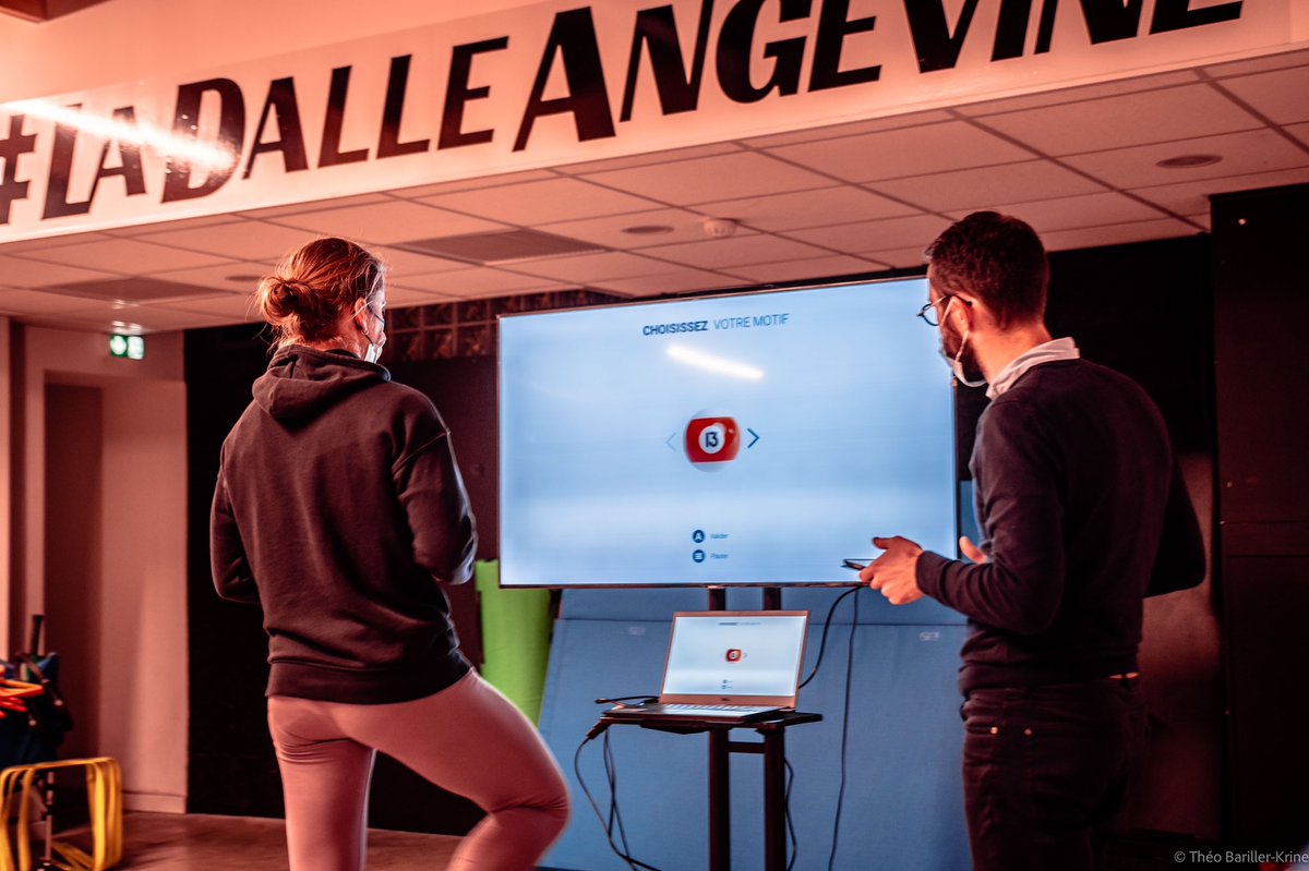 👀 L’entraînement visuel, vous connaissez ? 💪🏻 L’association, grâce à 𝑷𝒂𝒏𝒐𝒓𝒂𝒎𝒂, a proposé à plusieurs athlètes de découvrir cette méthode innovante à #Angers ! #TeamAngersSport ⚡️ #SportAngers #LaDalleAngevine 👊