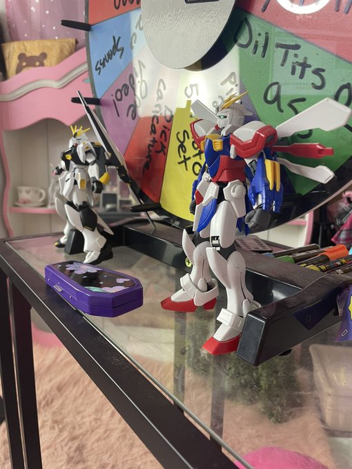 I had to block someone for calling them  transformers https://t.co/feWFsY3WBi