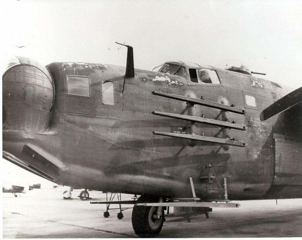 Rocket equipped naval patrol aircraft, like this US Navy Consolidated PB4Y-1 were a later addition to the U-boat war. 
The unguided rocket projectiles were fire at surfaced submarines. The projectiles are not yet fitted on the rails in this image, in case you are wondering! https://t.co/BtwWdJyQ4K