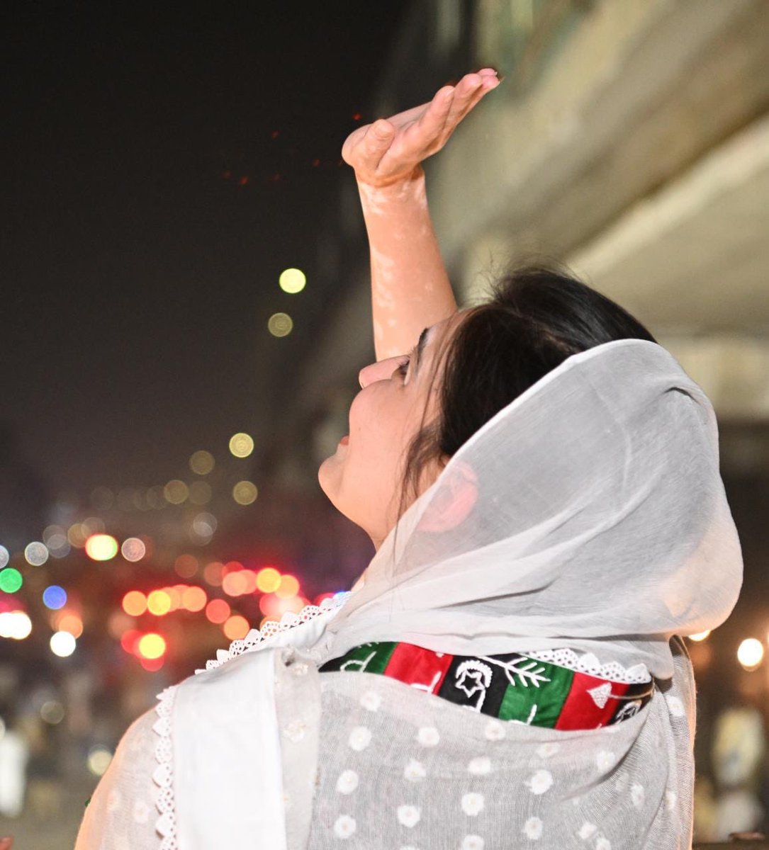 AamirInqlabi's tweet image. لوٹ آئی ہے بے نظیر @AseefaBZ
#AwamiMarch #AwamiLongMarch