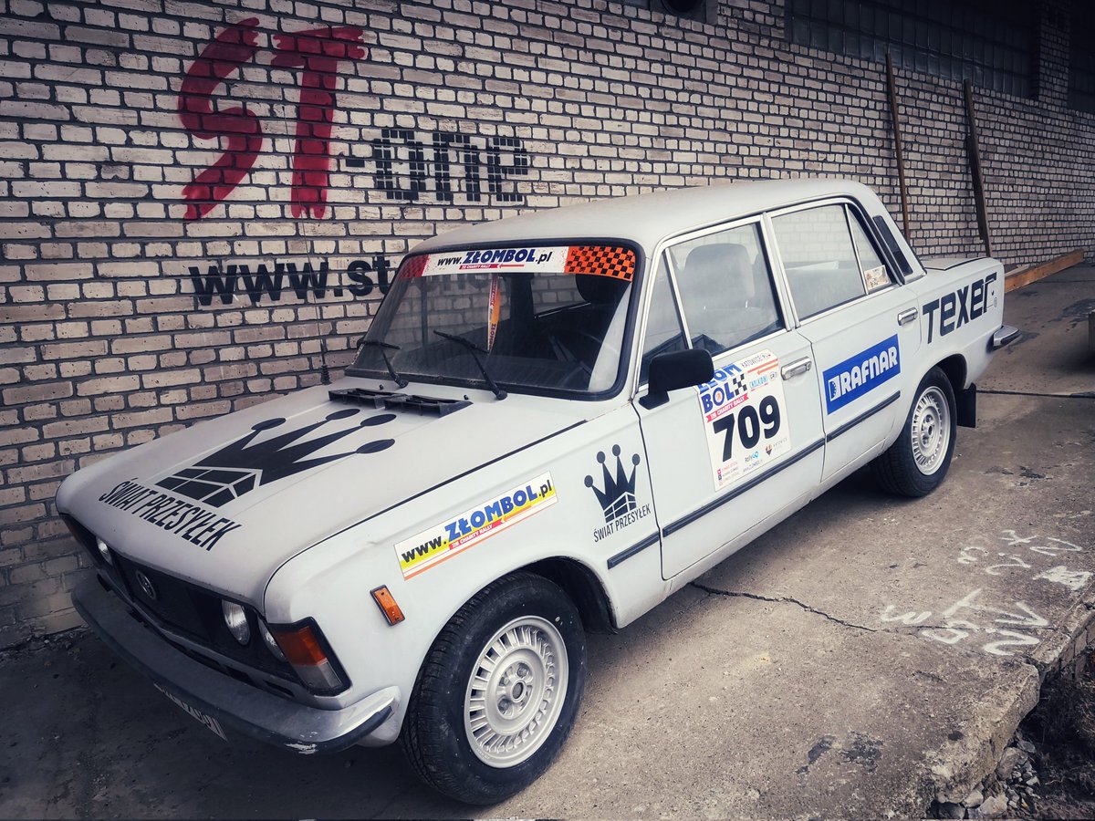 lgfoto's tweet photo. Spotkane na niedzielnym spacerze.
#moto #carphotography #fiat #motoryzacja #klasyka #4wheeldrive #zlombol #hiking #hikingadventures #travel #trip #auto #automobile #motocar #classic #classiccars #polska #poland https://t.co/btDpGYCVQW