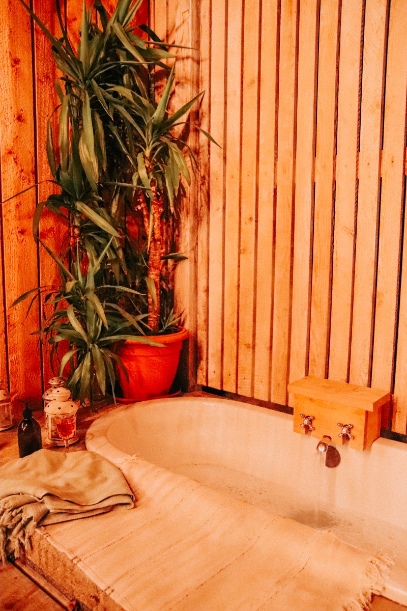 GLAMPING: Escape to the Herefordshire Countryside to The Carn (via <a href="/canopyandstars/">Canopy & Stars</a>) treasureeverymoment.co.uk/2022/03/glampi… #pressdiscount #familytravel #glamping #canopyandstars