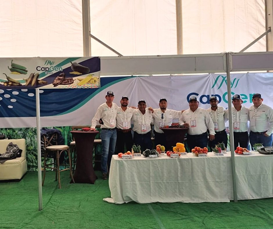 CapgenSeeds's tweet photo. ¡#FelizLunes! 🌱🌱

La semana pasada estuvimos en la Expo #AgroBaja en #Mexicali presentando las novedades de CapGen Seeds en esta #feria agrícola. 🌶️🇲🇽

Aquí tenéis algunas fotos de las variedades que presentamos en #Mexico y de nuestro equipo ¡Muchas gracias a todos! 🥰👏🏽🍅🥒 https://t.co/uSLSp8obD7