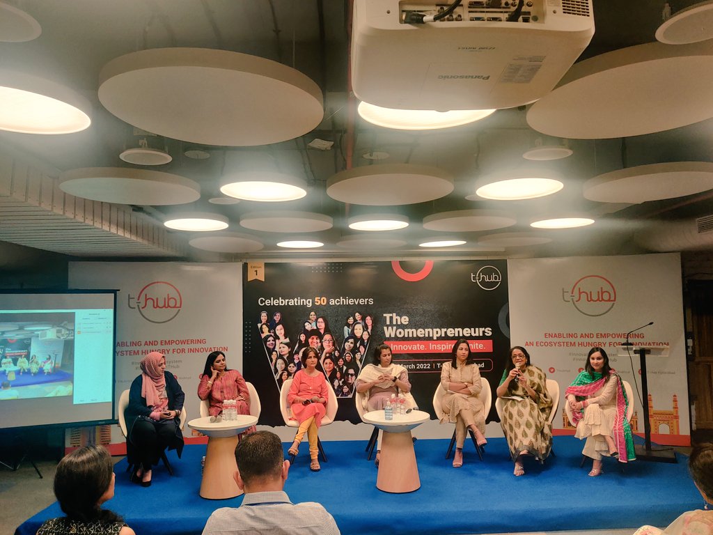 #FiresideChat on 'Women Trailblazing Entrepreneurship' 

@tabburi | @Sapienbio2012 | @DSreedevi | @SabinaKamal | @KritikaNarula3 | @deepthiis 

#InnovationEcosystem #InnovateWithTHub