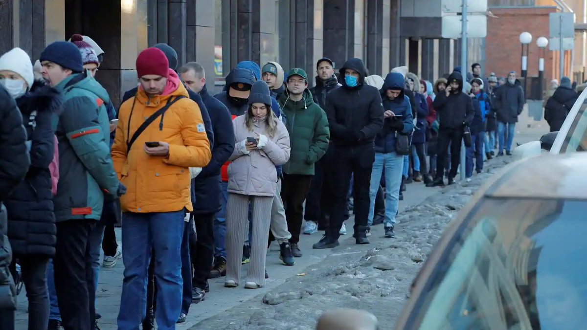 RichardHeartWin's tweet photo. When the people of the world finally figure out that those numbers they see in their bank accounts aren't real. You must beg for "your" "money." #cryptocurrency solves this. https://t.co/mLZsmWIz4A | https://t.co/tyQE8i8y5h | https://t.co/vZIuPqXDpo https://t.co/Gu0d1O7yVZ