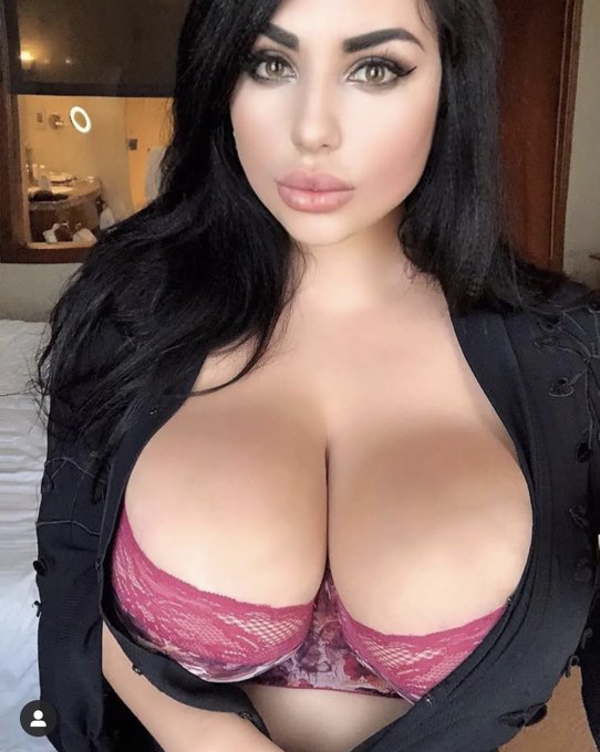1 pic. What’s the biggest lie you’ve ever said to your partner? Wanna know mine?

DM me at https://t