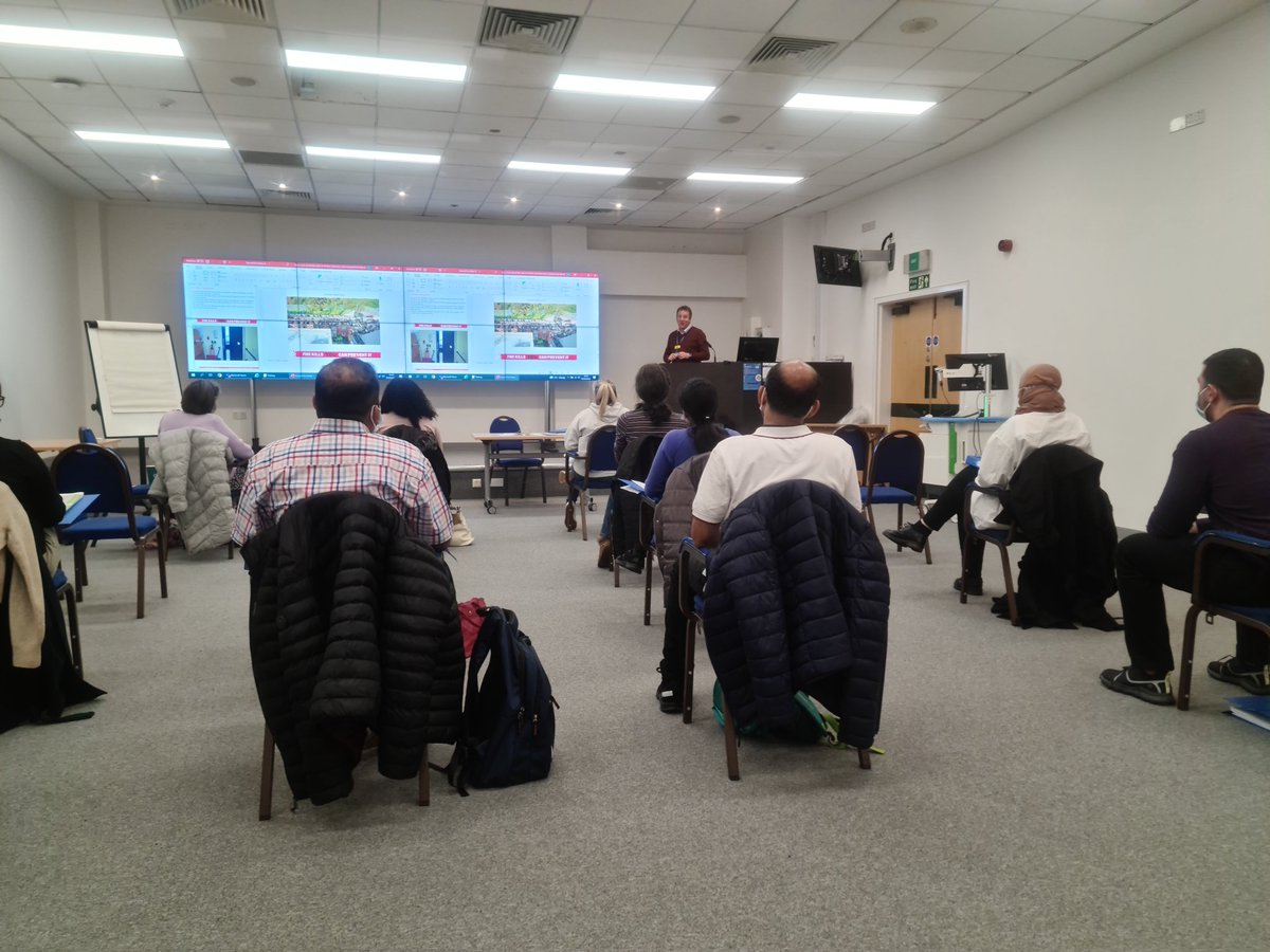 Tracey Pyres tweet media