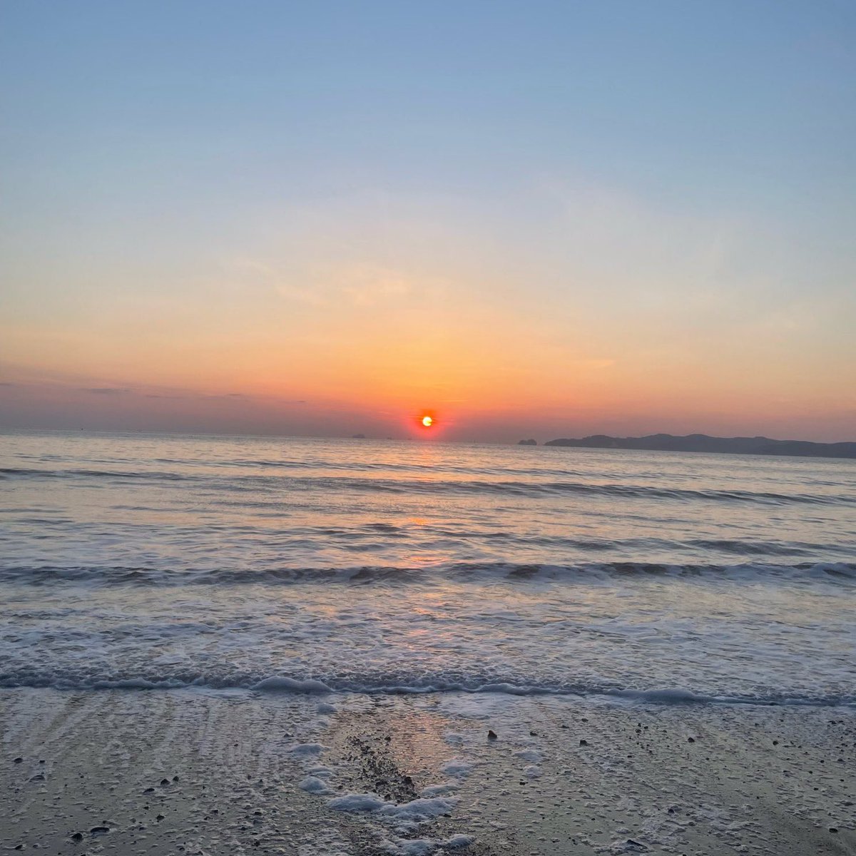 Ieemarkees's tweet photo. photographed by mark https://t.co/2Xz1JGsPh6
