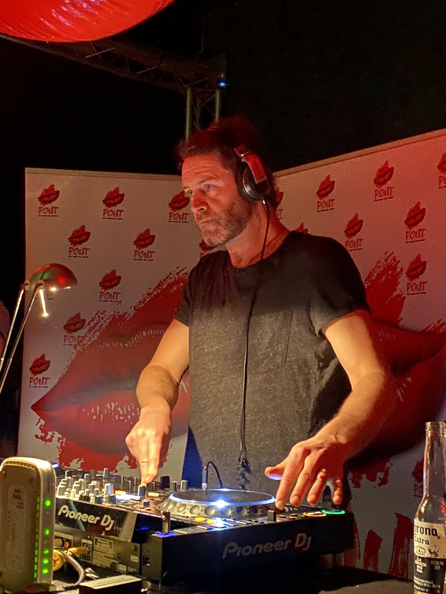 Ilse0950's tweet photo. Some snaps from an unbelievable night in Birmingham πππ
What a set, what a bunch of beautiful people iβve met last Saturday π₯°π₯°π₯° @HowardDonald you really smashed it π and β¦ you looked soooo good π₯π₯π₯ #djhd #boogiewithdougie https://t.co/TBEmAuy8dA