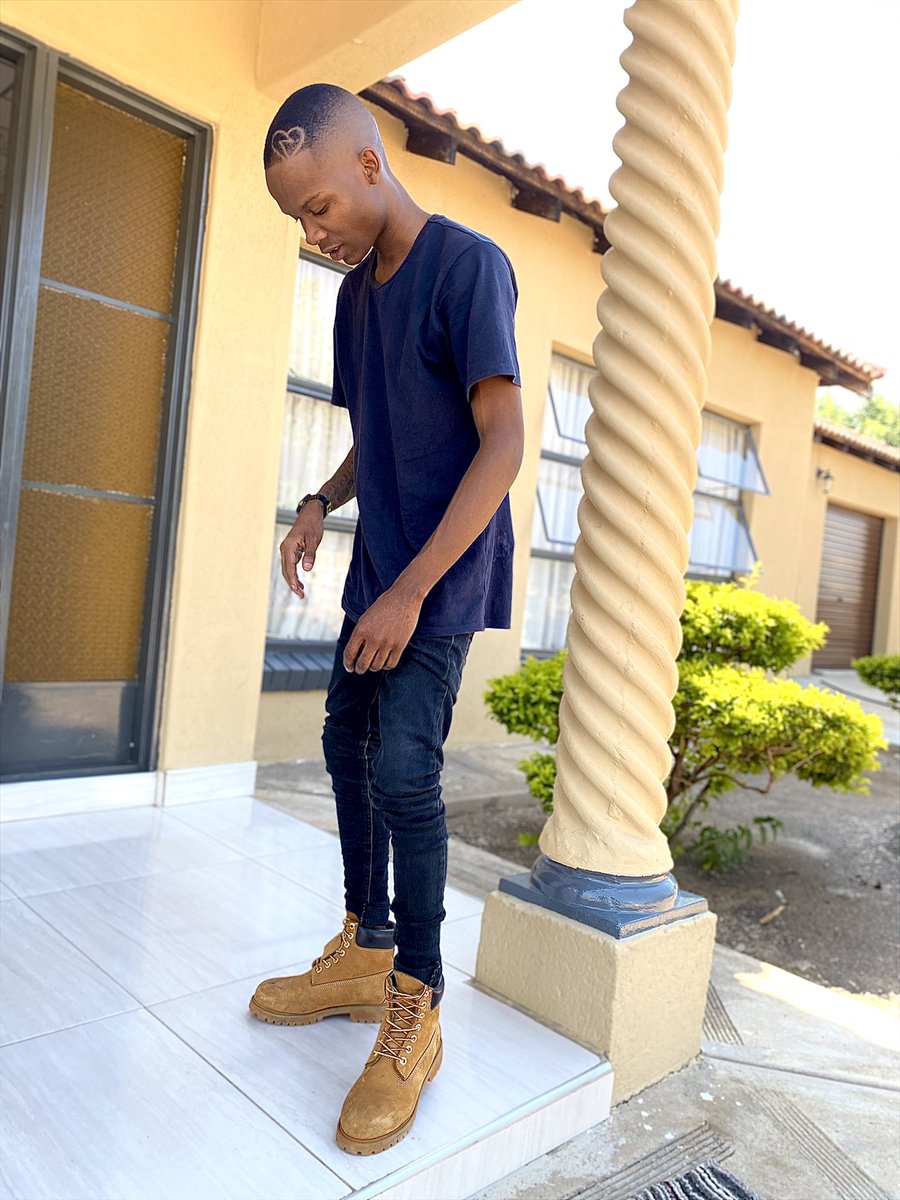 Mobday Sucks😩
#StopPutinNOW
#Umjolowithazola  
#djdimplez 
#ladydu