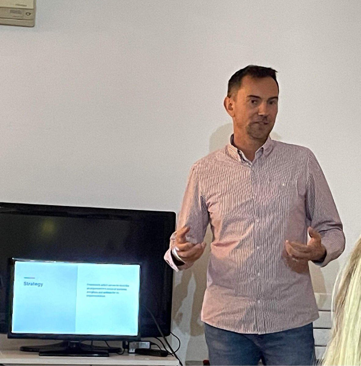 Talking to French Riviera entrepreneurs about developing a strategic vision. 

#entrepreneurs #strategy #strategicthinking #strategicplanning