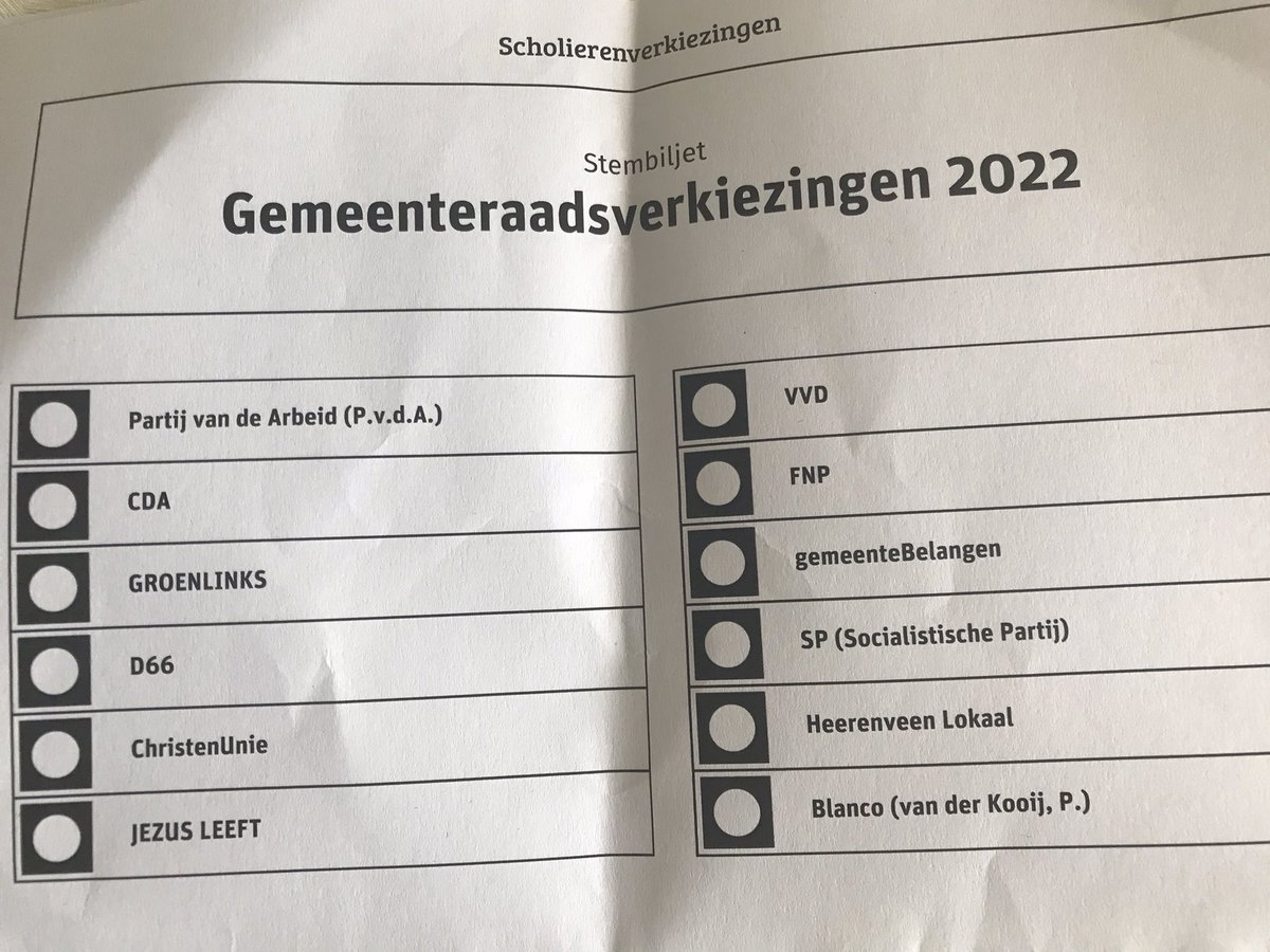 Op <a href="/Sevenwolden/">OSG Sevenwolden</a> zijn de stembussen al open! Scholierenverkiezingen voor de gemeenteraad van @heerenveen Een initiatief van de sectie maatschappijleer met leraar <a href="/JohanMagre28/">Johan Magré</a> #burgerschap #democratie