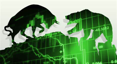 Signs are showing that $BTC whales are continuing to accumulate more stablecoin to purchase BTC during the dip amid decreasing supply.

Seems as though we're Bearish in the short term and Bullish in the long term. #Bitcoin #Cryptocurrency