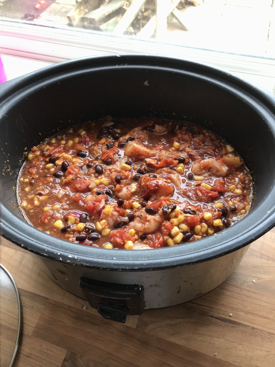 brgdbrs's tweet photo. Tonightβs dinner sorted. #slowcookerking https://t.co/UzDQHGQgiR