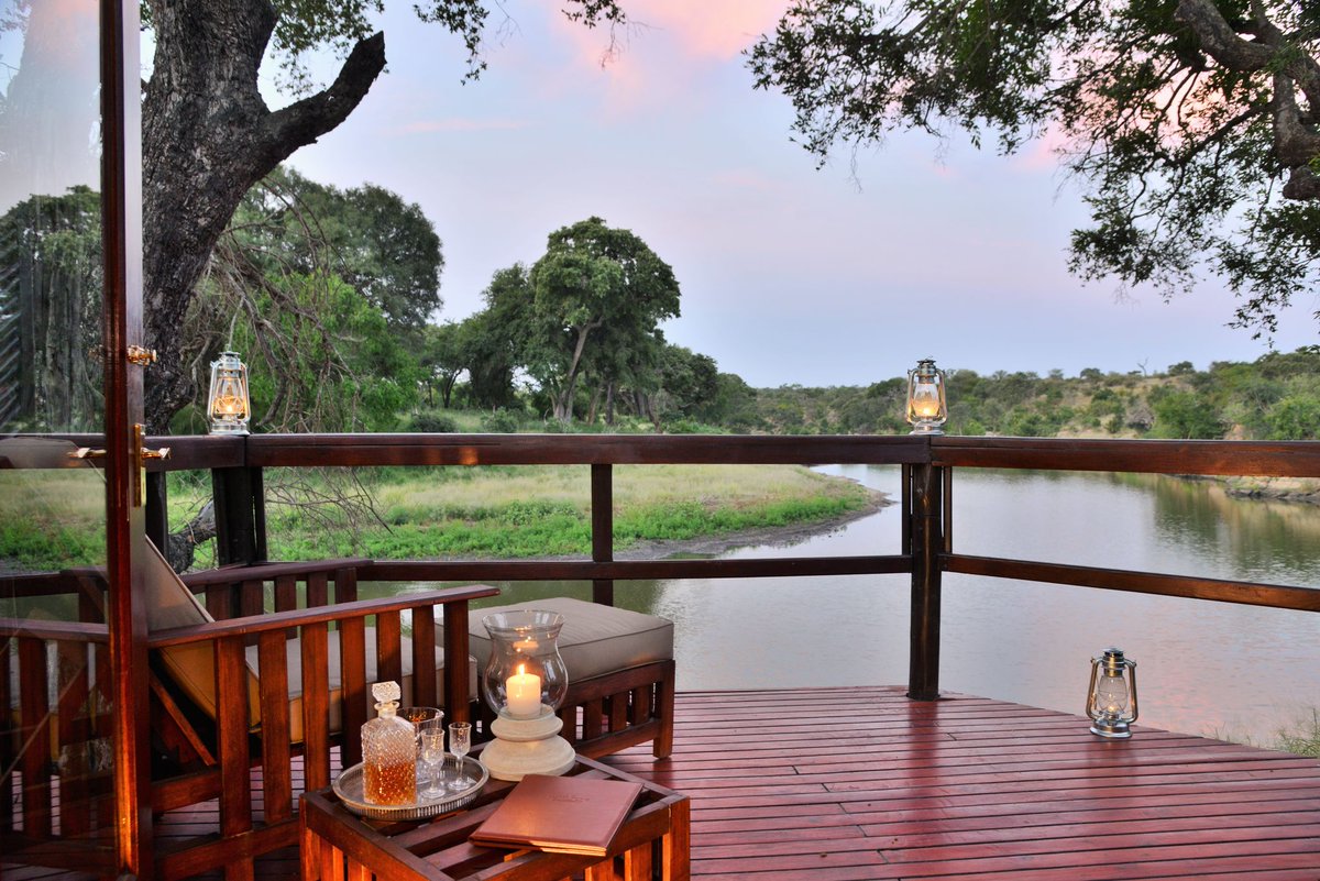 HamiltonsCamp's tweet photo. Whether it's the wet season, the dry season or somewhere in between, you'll always be able to enjoy stunning views from your Hamiltons Tented Camp suite - and you're likely to spot plenty of animals and birds passing by. 

#VisitHamiltons #HamiltonsMoments https://t.co/uwGSDsXU4t