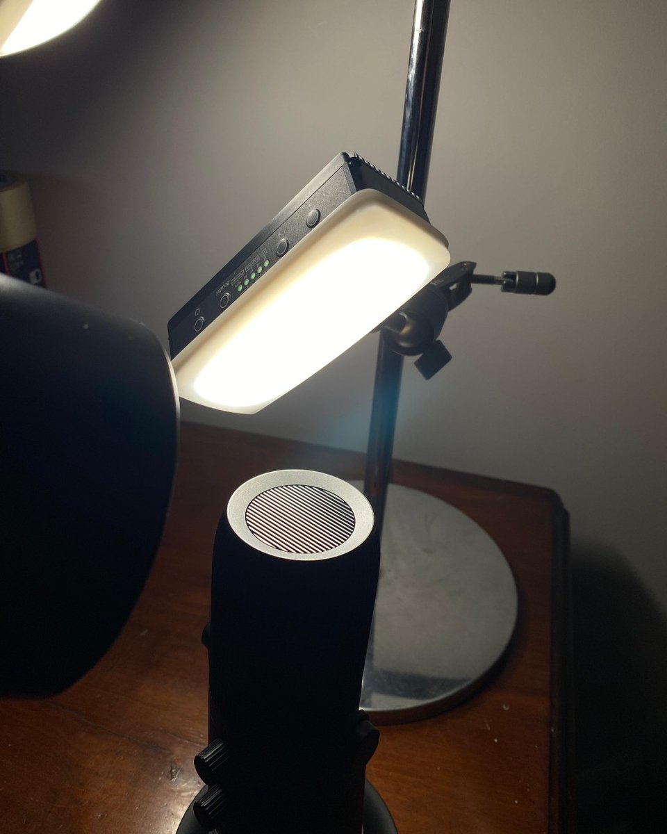 FrioPhoto tweet media