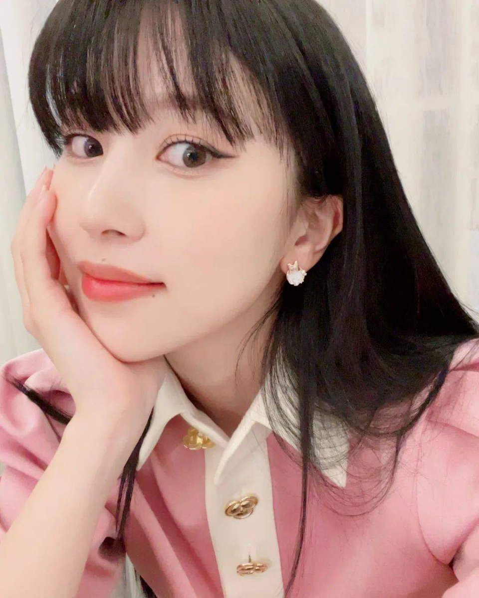 thinking about mina 💌 (@thinkerminari) on Twitter photo 
