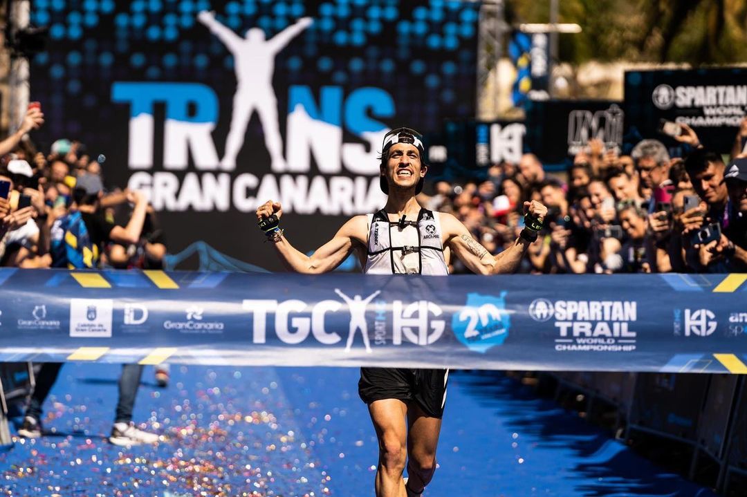 trailgordon's tweet photo. Tras la resaca del #finde.. nuestro @pablovillacxm  la ha liado en la @TransGC, y vuelve a casa como vencedor🥇. Se nota que entrenas mucho por #TrailGordon 😁. ¡Enhorabuena!

¿Próximo objetivo? 😉

📸 @iancorless https://t.co/kmQ3ru25jN