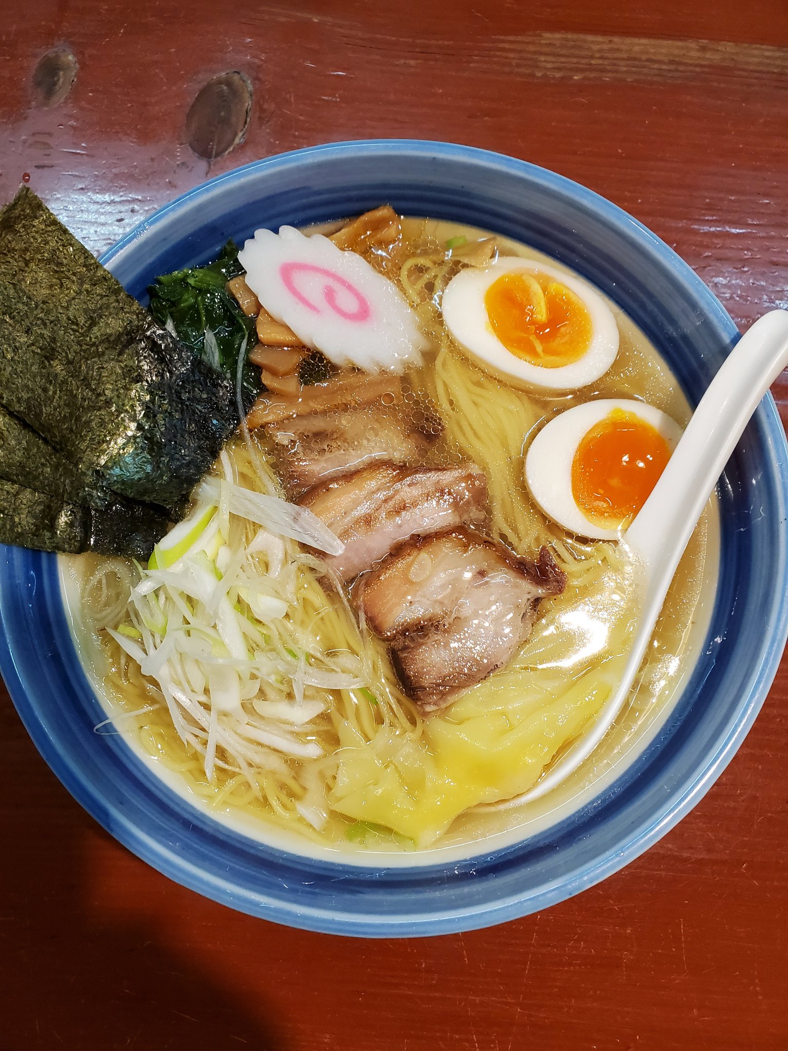 Riki 晩御飯 恵比寿 函館らーめん しお貫 特製塩らーめん 優しいあっさり系 自家製の餃子も 美味しく頂きました しお貫 らーめん ラーメン 恵比寿 T Co Nvvgzd1wdk Twitter