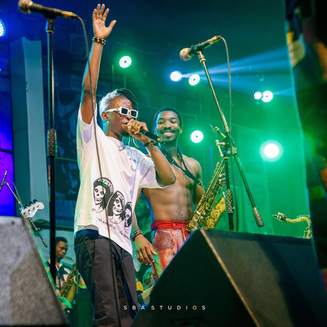 RanksAfrica's tweet image. Laycon electrifying performance at #AfrikaShrine
Indeed a New Dimension 💛💛 @itsLaycon
#RanksAfrica