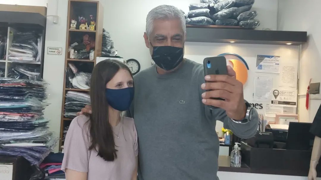 garciapablocec's tweet photo. Pudimos vivir en carne propia la emoción de las familias que durante tanto tiempo han soñado con este momento y que a partir de hoy van a poder disfrutar de lo que merecen. https://t.co/FUHgMhh7i7