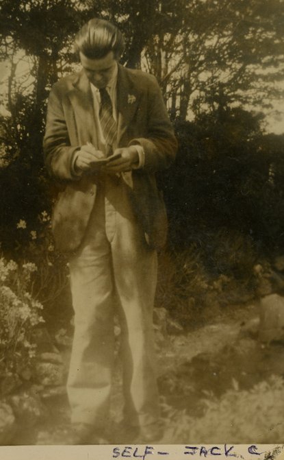 UoEHeritageColl's tweet photo. The poet & writer Jack Clemo was born in Cornwall #OnThisDay in 1916.
We look after Clemo's working library & literary & personal archive (EUL MS 68), which are available for everyone to access, enjoy & research ➡️https://t.co/qmL2m2OW8M
#JackClemo #ExploreYourArchive #OTD https://t.co/aSllGdcuxx