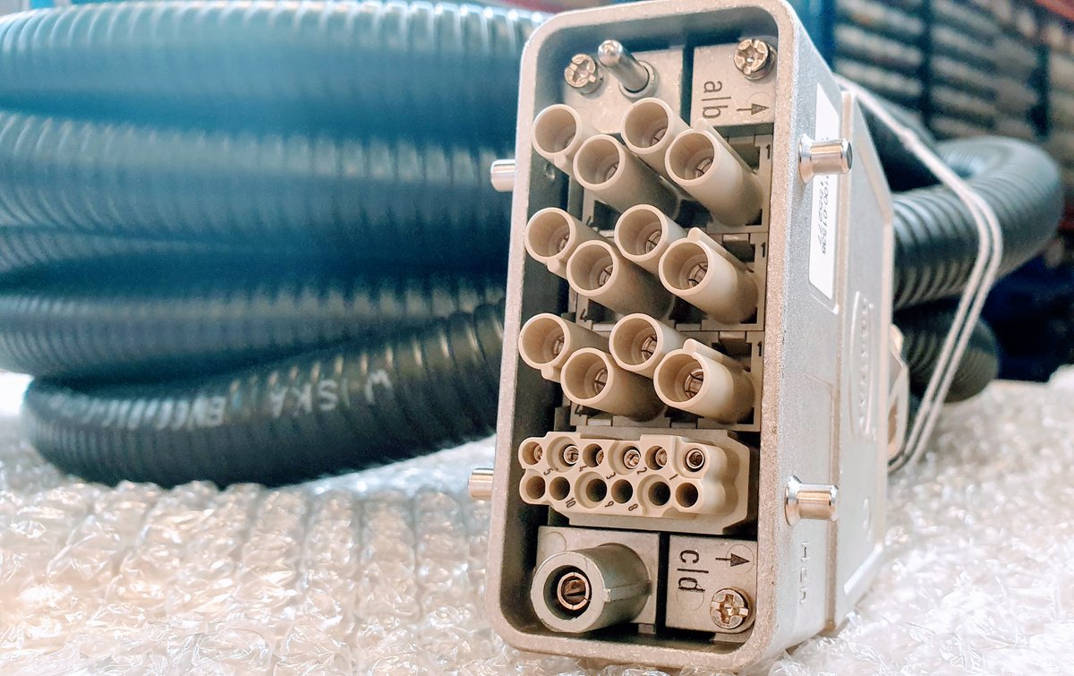 APTechnology tweet media