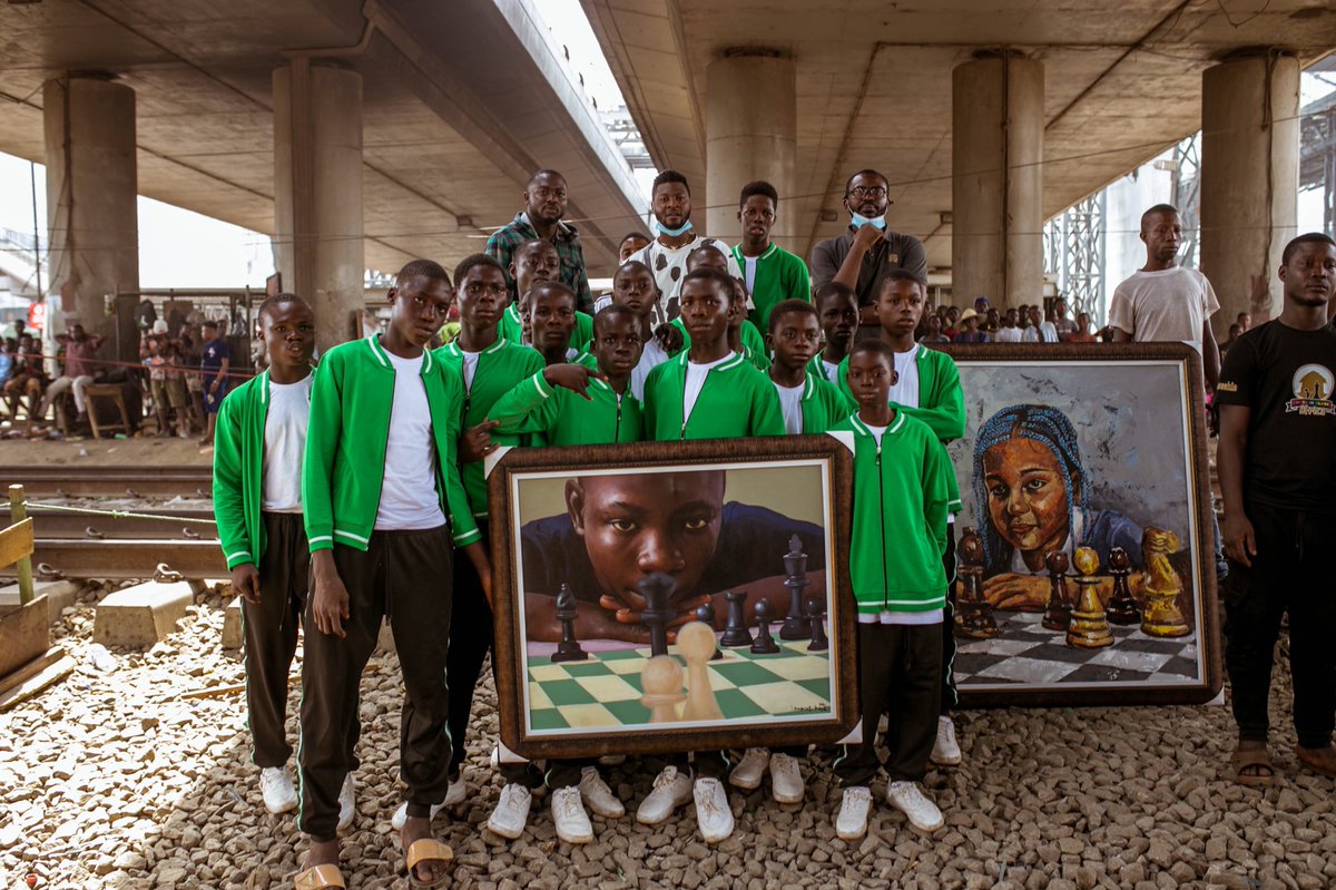 dapshotit's tweet photo. It’s been a week since the visit of the Canadian High Commission to Oshodi under bridge for #chessbeyondborders @chessinslums We definitely made history again and it’s still Day 1💪🏽
📸 @dapshotit https://t.co/gmFMOAXFuX