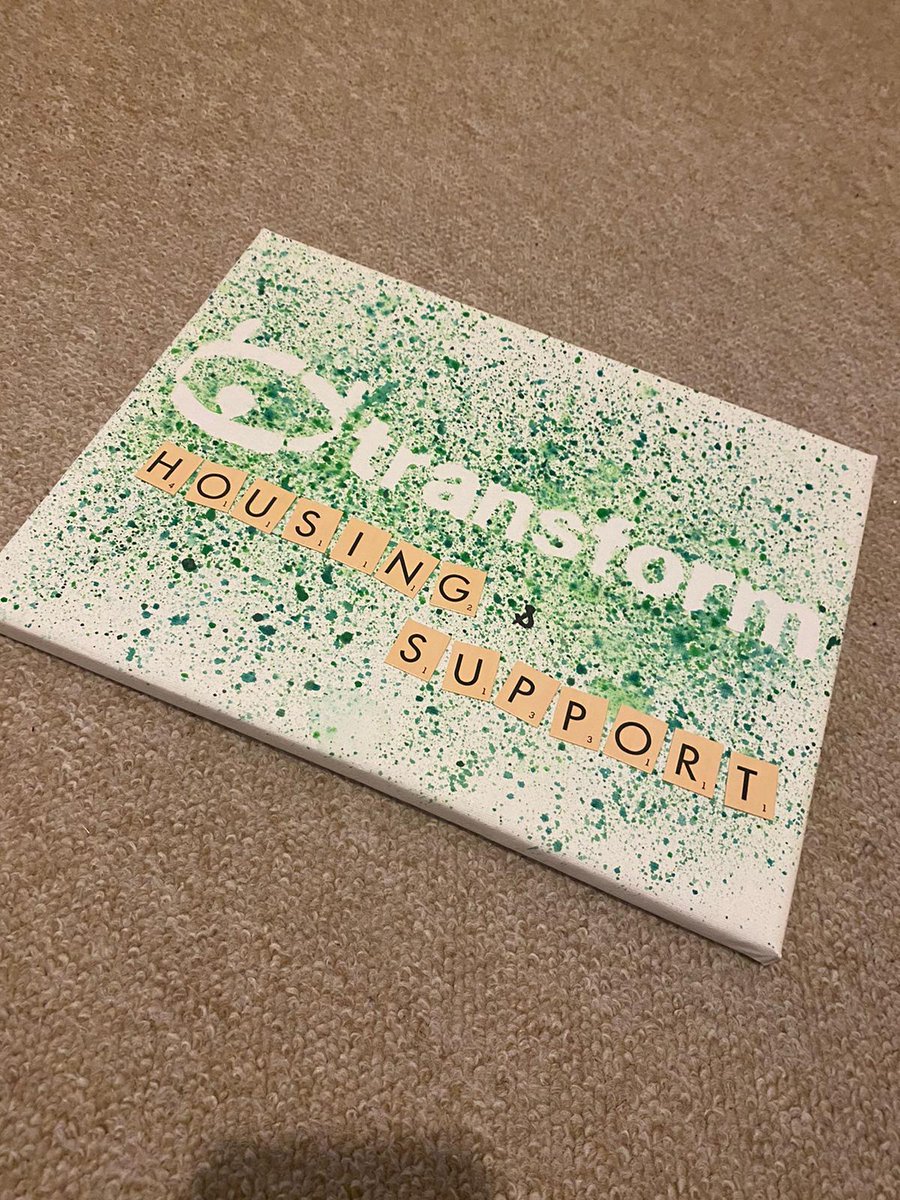 transformhs's tweet photo. Last month the #Reigate team was gifted more beautiful artwork to display in their office. These pieces were created by a client who lives in one of the team’s dry and drug-free move-on flats, and we think they’re marvellous. 😊💚
#ReigateFocus #TransformAt50 https://t.co/Tyy3jb4CGP