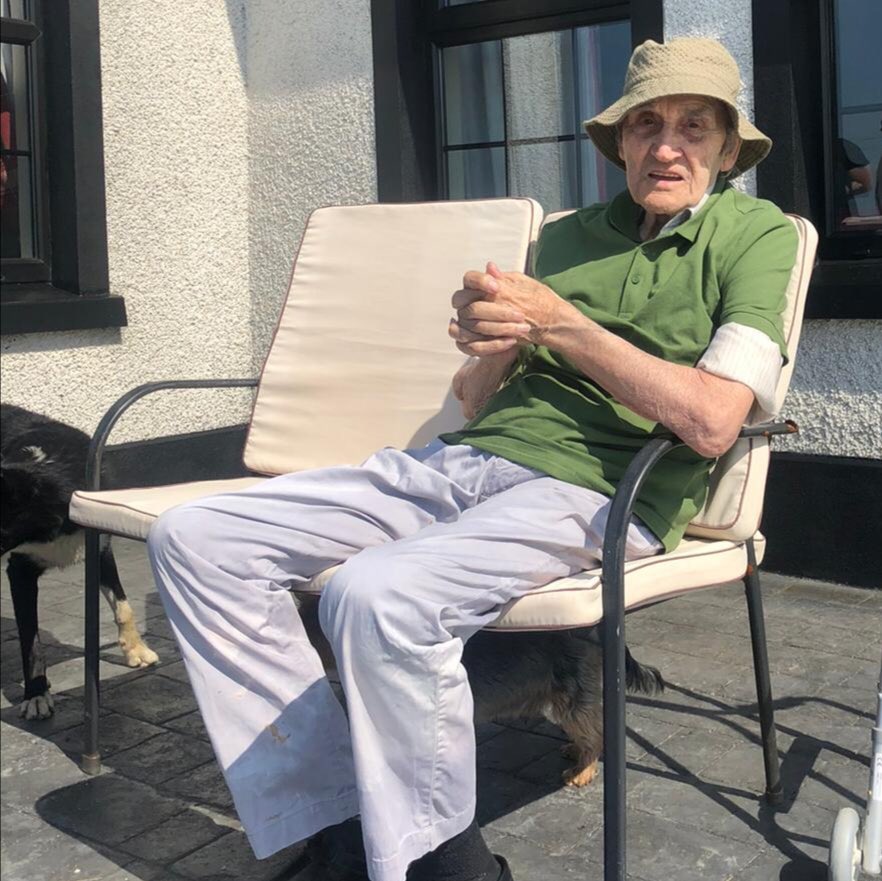 Cargin_Gac's tweet photo. It is with deep sadness that we have learned of the passing of our esteemed honorary member Brian Devlin. The thoughts and prayers of everyone are with the Devlin family and we extend our condolences to them at this difficult time. RIP Brian. Ar dHeis Dé go raibh a anam dílis. https://t.co/azOmn34YYI