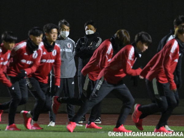 gekisaka's tweet photo. パリ五輪へ本格始動! U-21日本代表候補がキャンプ開始、大岩監督「五輪経由のA代表ではなく、A代表経由の五輪に」
https://t.co/DIxq99iR4L
#ゲキサカ #daihyo #日本代表 #サッカー日本代表 https://t.co/wQ05rh8Xqj